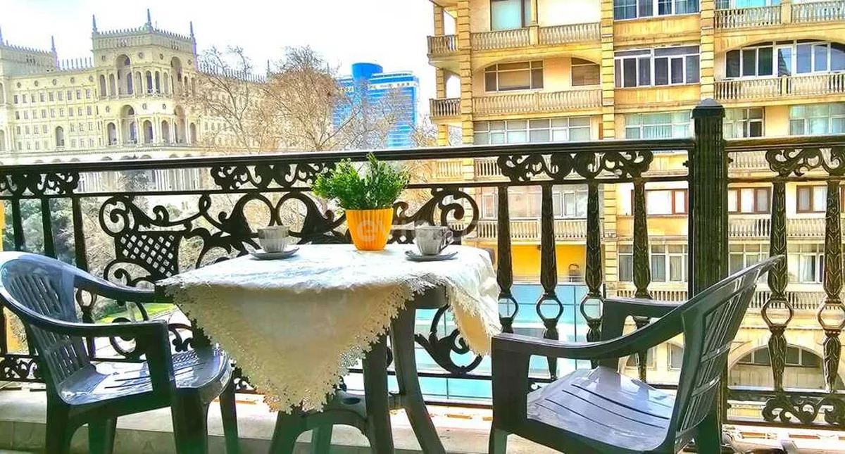 Kirayə 3 otaqlı mənzil 28 May metrosu yaxınlığında — Mənzil, Bakı (2)
