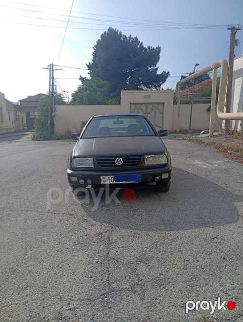 Volkswagen Vento, 1.8 L, 1993 il, 120 000 km — Bakı