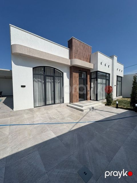 Satılır 4 otaqlı həyət evi/bağ evi 150 m² — Bakı