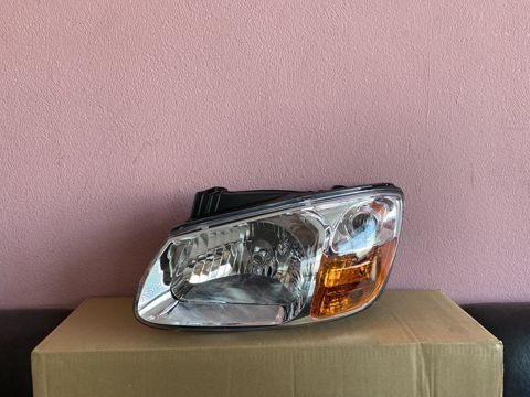 "Kia Cerato 2007" ön farası — Bakı