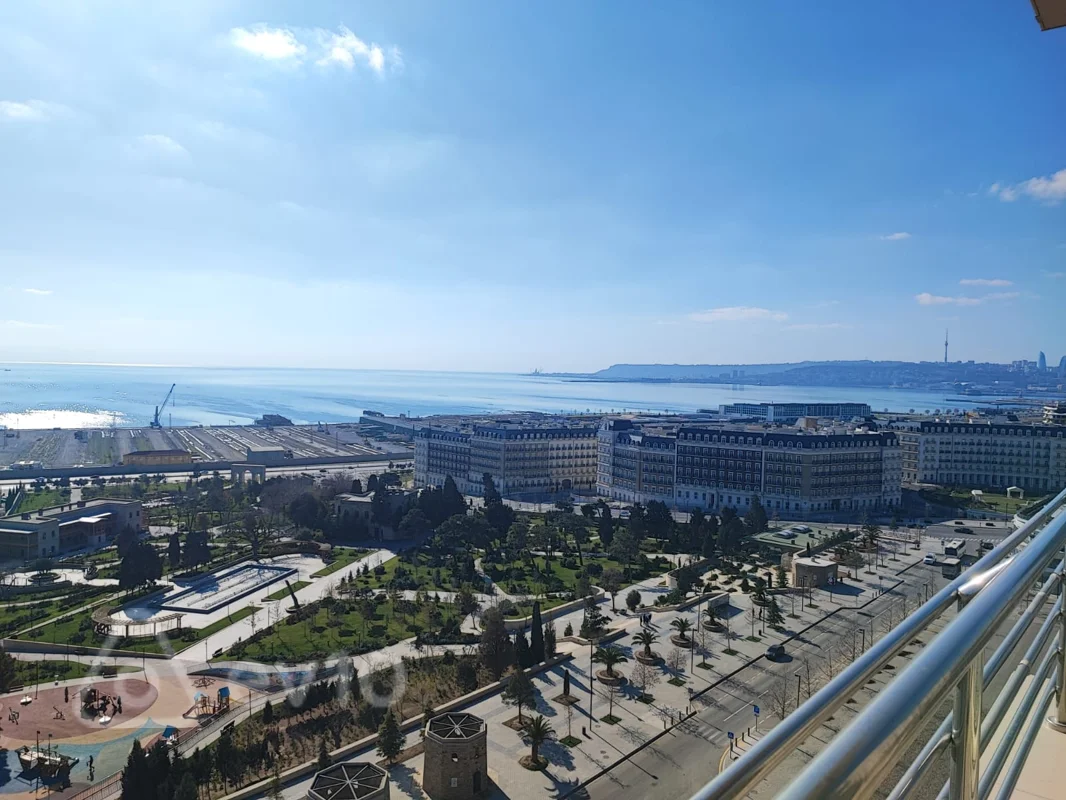 4 otaqlı mənzil, 185 m², Merkezi Bulvar kucesi — Bakı