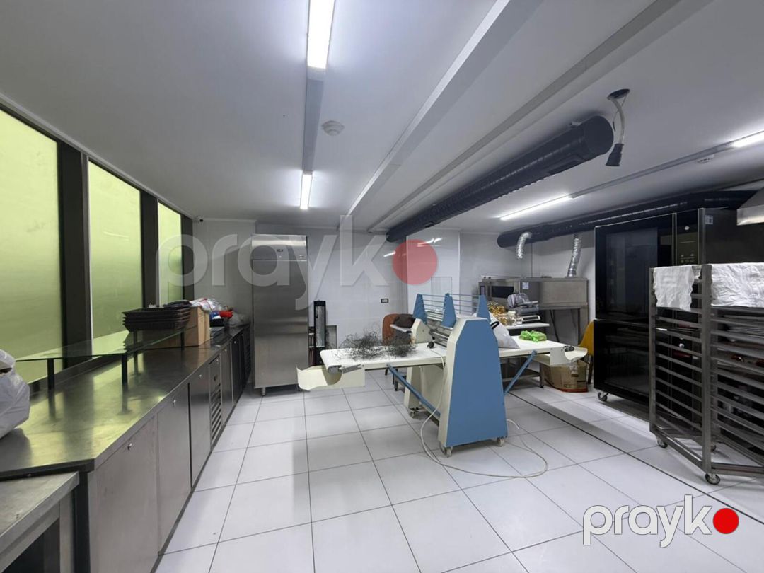 Satılır obyekt 220 m² — Əmlak, Bakı (10)