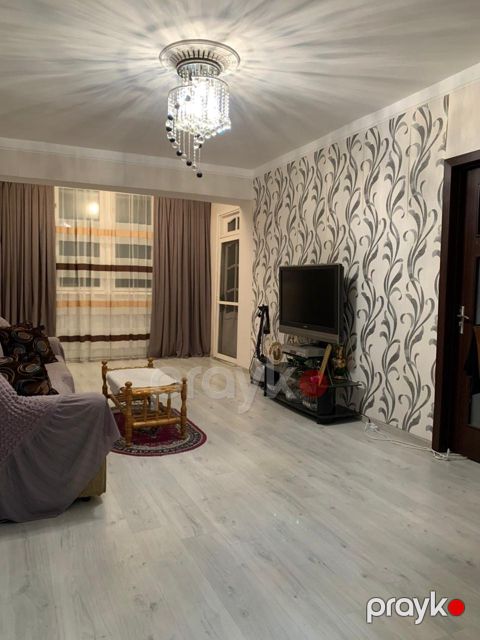 Satılır 3 otaqlı köhnə tikili 80 m² — Bakı