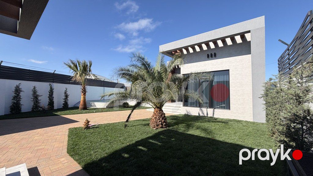 Satılır 5 otaqlı həyət evi/bağ evi 250 m² — Ev, villa, Bakı (2)