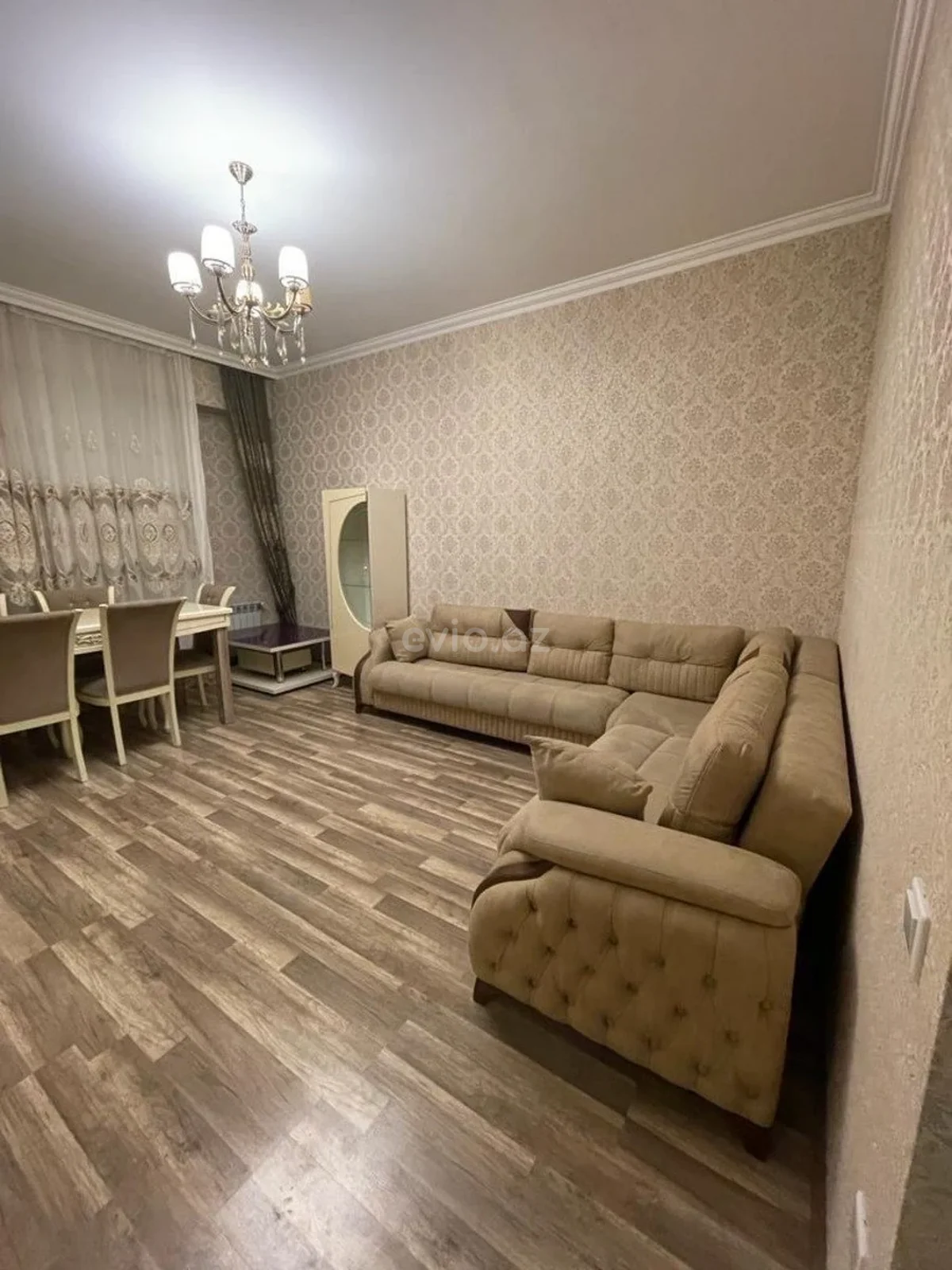 Kirayə 3 otaqlı mənzil 20 Yanvar metrosu yaxınlığında — Bakı