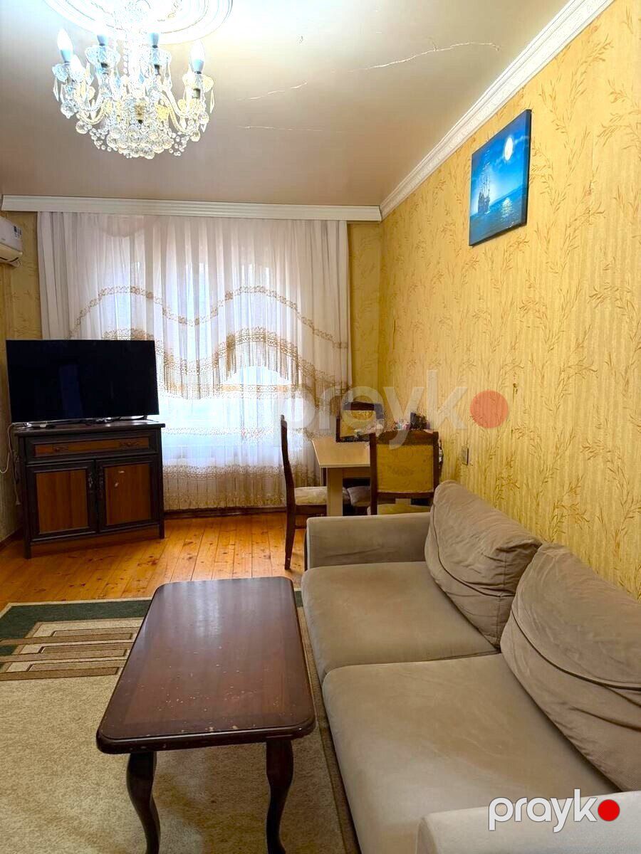 Satılır 2 otaqlı köhnə tikili 65 m² — Mənzil, Bakı (2)