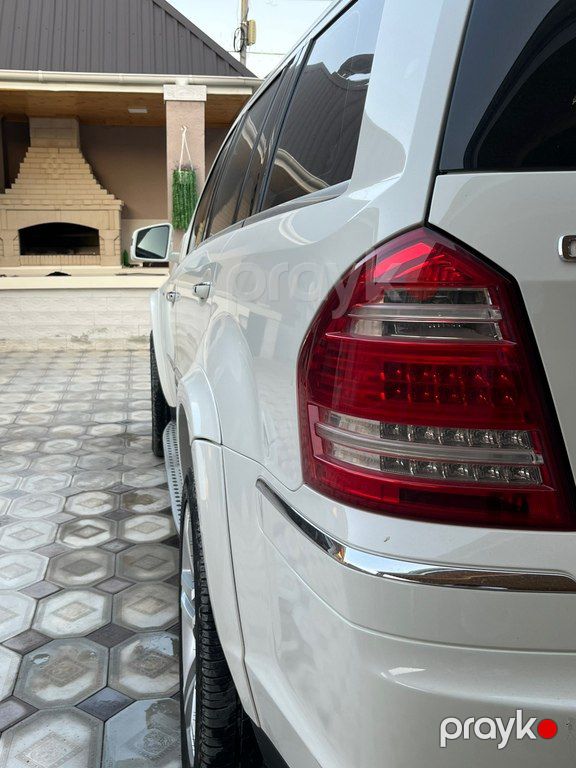Mercedes GL 550 4MATIC, 5.5 L, 2011 il, 250 000 km — Avtomobillər, Bakı (9)