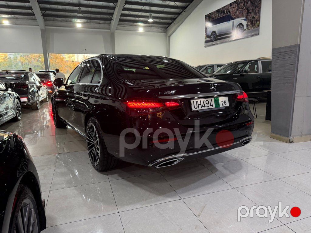 Mercedes E 300, 2.0 L, 2022 il, 45 000 km — Avtomobillər, Bakı (6)