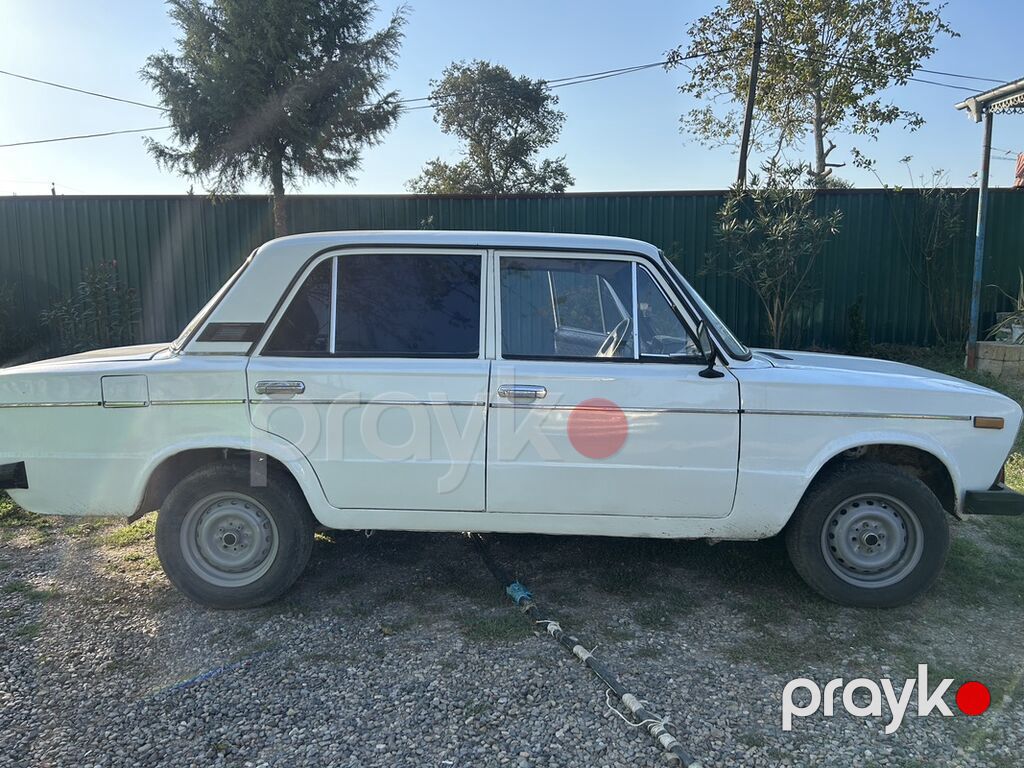 VAZ 2106 sedan, ağ rəng. Klassik kuzov dizaynı, xrom dekor elementləri — Avtomobillər, Sumqayıt (2)