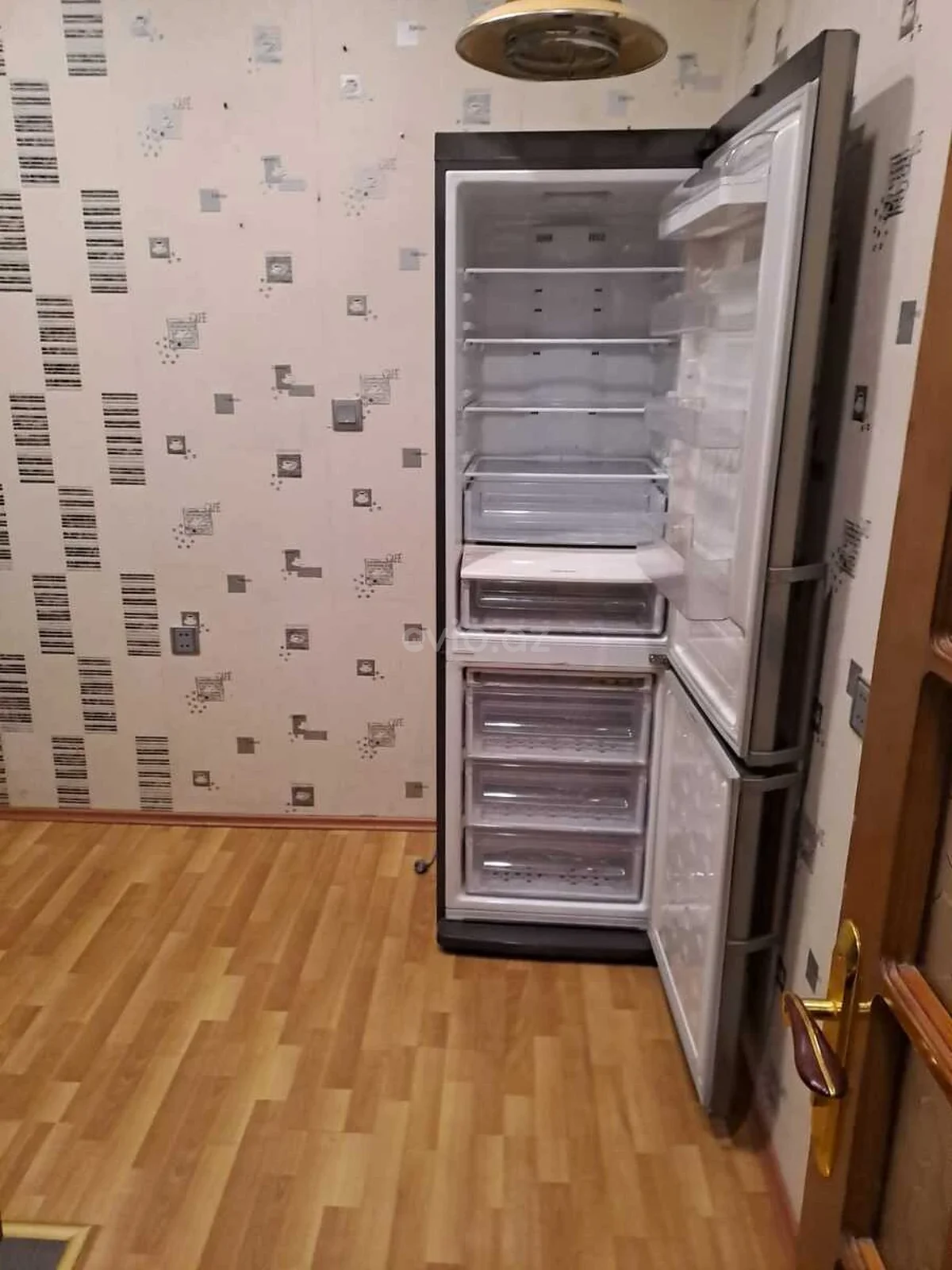 Kirayə 3 otaqlı mənzil Azadlıq prospekti metrosu yaxınlığında — Mənzil, Bakı (10)