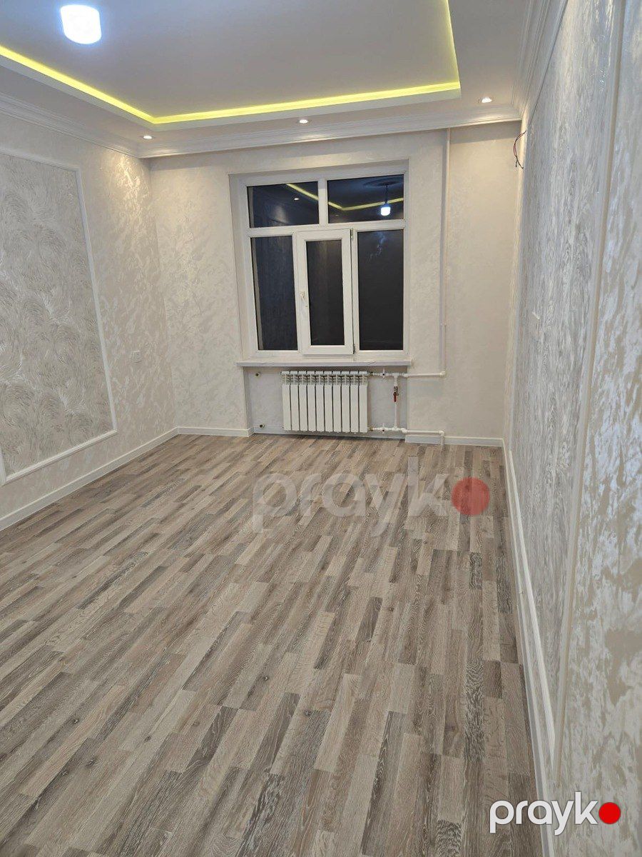 Satılır 2 otaqlı köhnə tikili 64 m² — Mənzil, Bakı (5)
