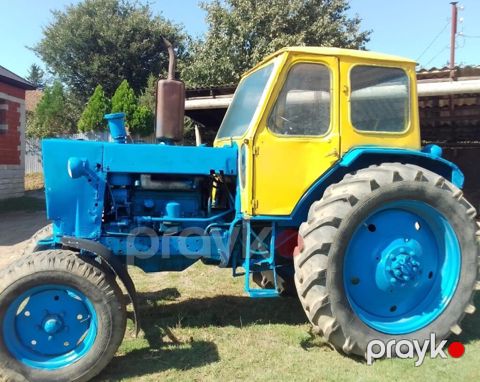 Traktor tam saz vəziyyətdə təkərləri yaxsi radiator super mator — Masallı