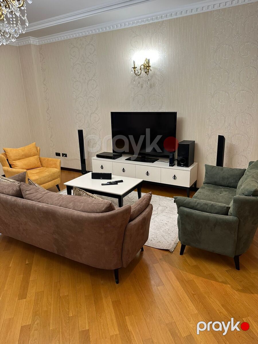 Satılır 4 otaqlı yeni tikili 200 m² — Mənzil, Bakı (7)