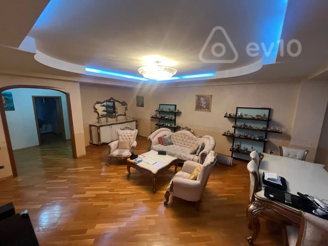 4 otaqlı mənzil, 185 m², 28 may metrosu — kirayə — Mənzil, Bakı (9)
