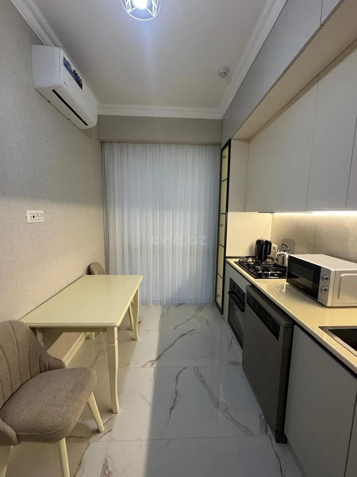 Kirayə 2 otaqlı mənzil Bakmil metrosu yaxınlığında — Mənzil, Bakı (3)