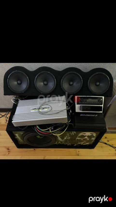 Avtomobil üçün komplekt audio sistem satılır. Dəstə şəkillərdə görünən — Masazır