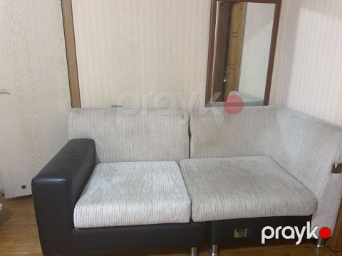 Saloglu firmasidi. Kunc divan idi yarisin kuxnaya yerleshdirmişık — Bakı