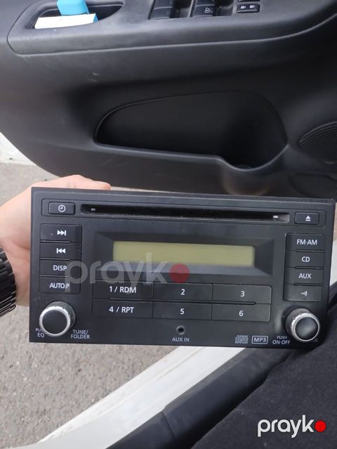 satilir Nissan orijinal avtomobil maqnitofonu/radiosu - Model — Bakı