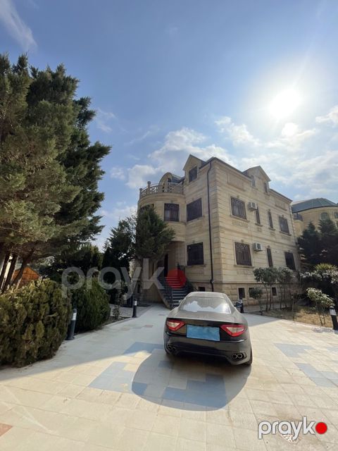 Satılır 8 otaqlı həyət evi/bağ evi 500 m² — Bakı