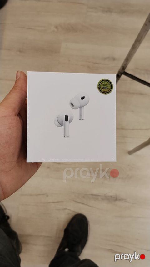 Məhsul: Airpods 3, Airpods 4. Simsiz qulaqlıq (şəkildə göstərilən — Bakı