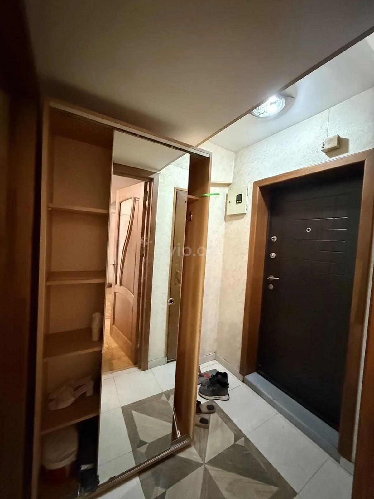 Kirayə 3 otaqlı mənzil Elmlər Akademiyası metrosu yaxınlığında — Mənzil, Bakı (12)