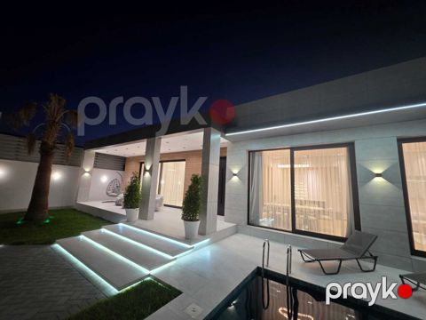 Satılır 5 otaqlı həyət evi/bağ evi 300 m² — Bakı