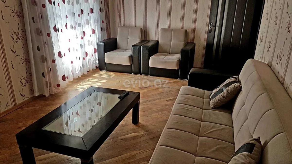 2 otaqlı orta təmirli mənzil satılır 8-ci mikrorayonda — Mənzil, Bakı (2)