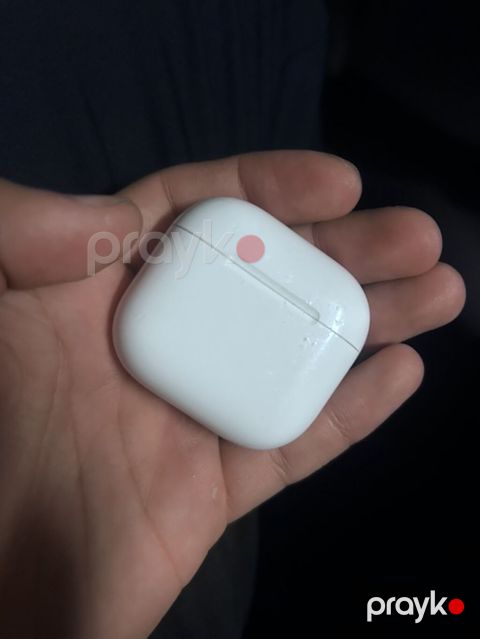 Airpods 4 anc versiya sarj qabin uzerinde 1-2 xirda cizig var — Bakı