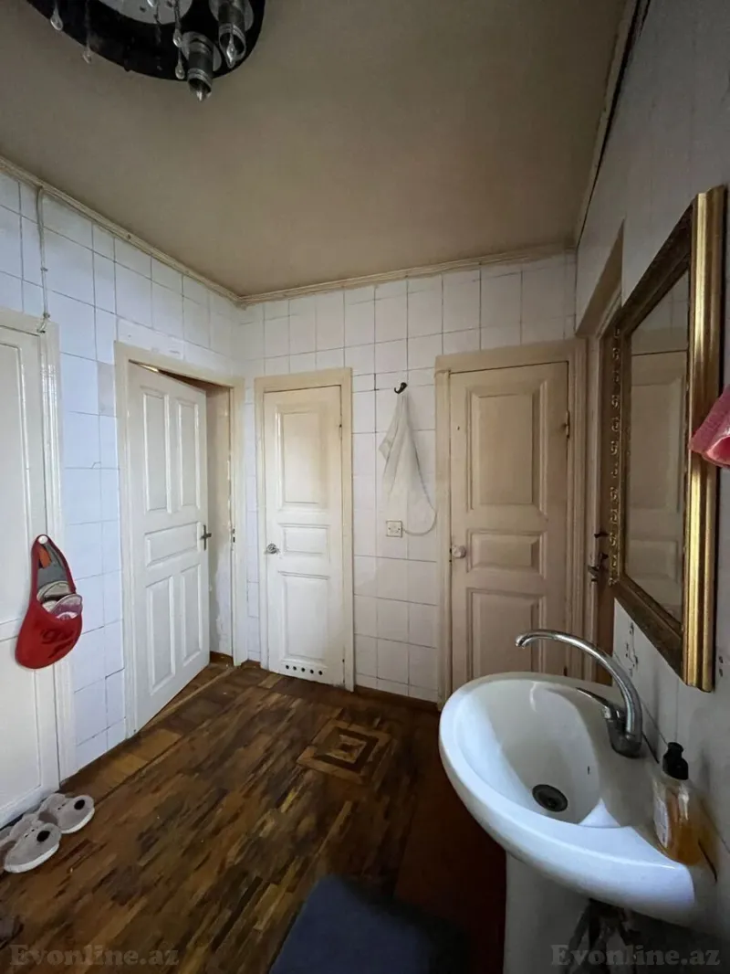 Satılır 3 otaqlı Mənzil Köhnə tikili 85 m² Bakı, Nəsimi r., Nizami m — Mənzil, Bakı (5)