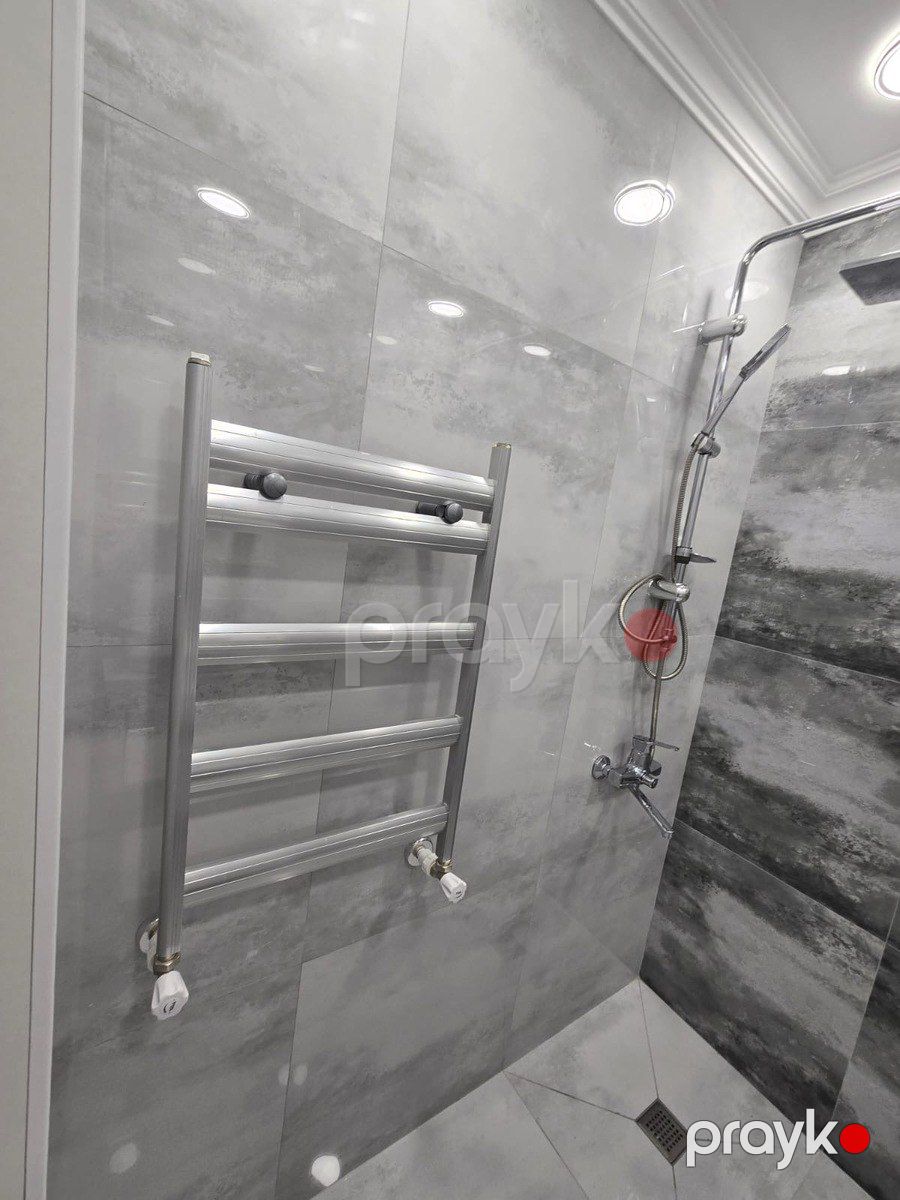 Satılır 2 otaqlı köhnə tikili 64 m² — Mənzil, Bakı (9)