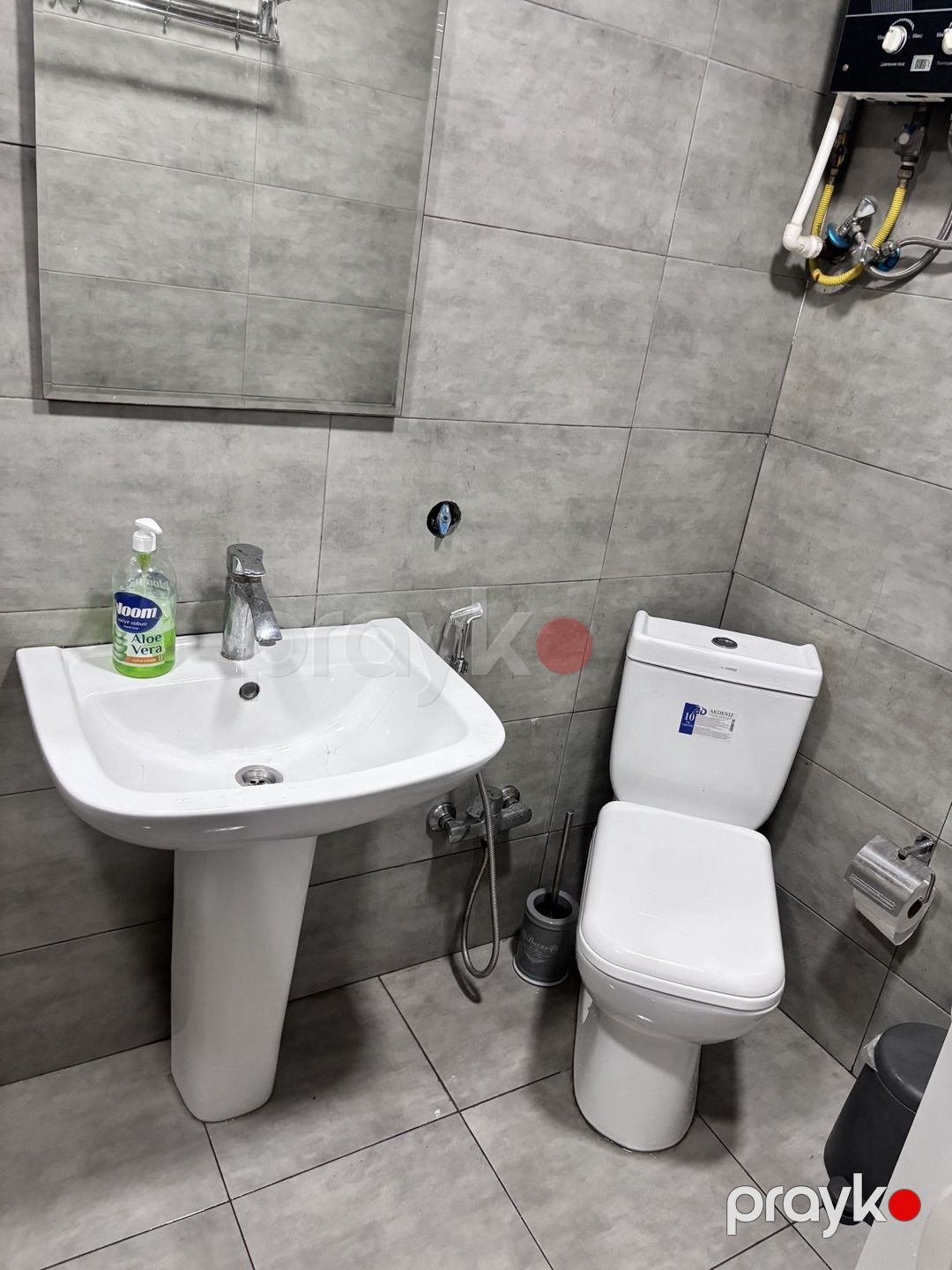 İcarəyə verilir 2 otaqlı köhnə tikili 76 m² — Mənzil, Bakı (8)
