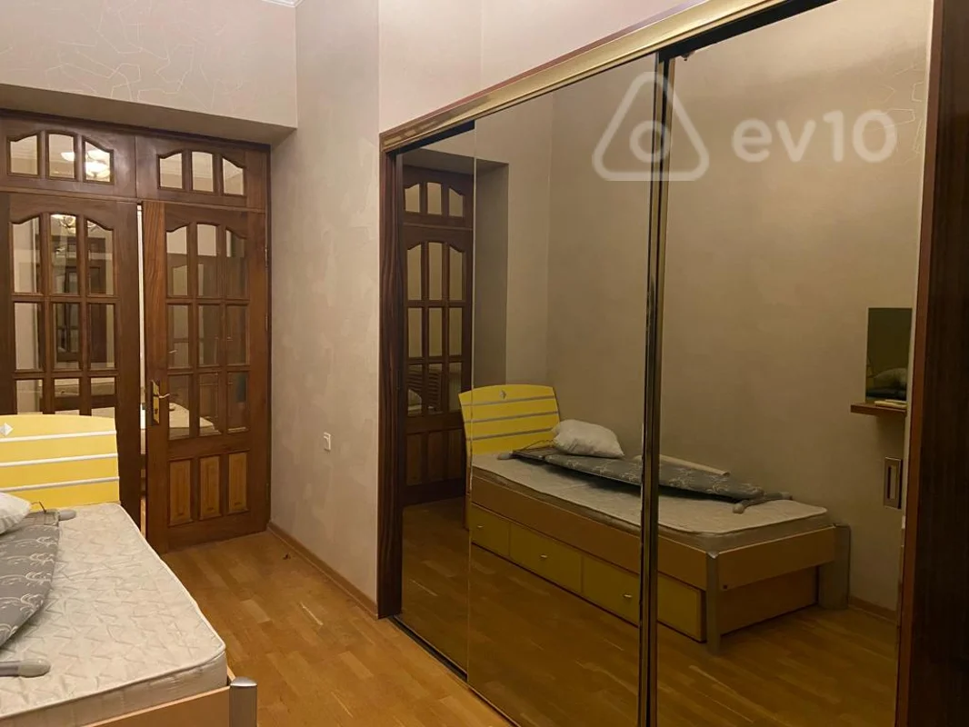 3 otaqlı mənzil, 100 m², Zərifə Əliyeva küçəsi — kirayə — Mənzil, Bakı (12)
