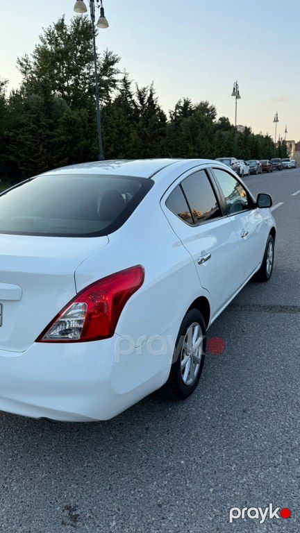 Nissan Sunny, 1.5 L, 2013 il, 192 000 km — Avtomobillər, Bakı (9)