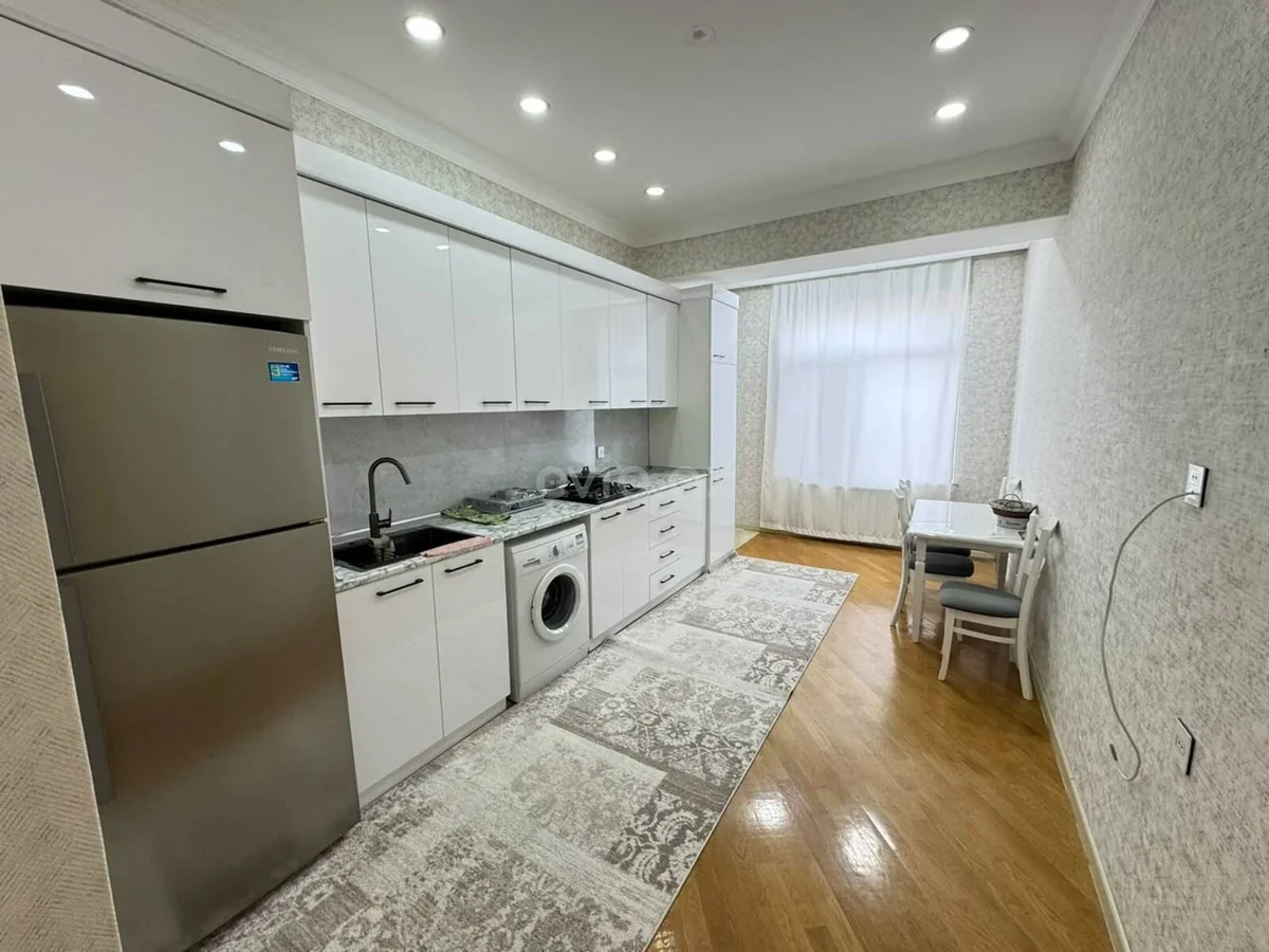 Kirayə 2 otaqlı mənzil 8 Noyabr metrosu yaxınlığında — Mənzil, Bakı (8)