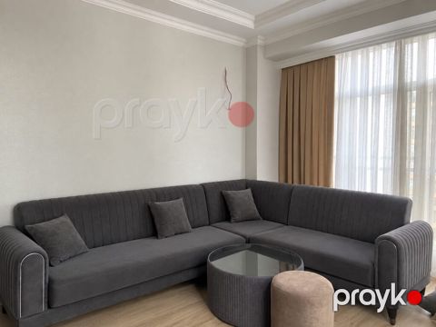 Divan satılır 650₼. Açılır bazası yoxdur. heç bir deffekti — Bakı