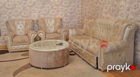İşlənmiş, Klassik divan, Divan, Bazasız, Açılan — Gəncə