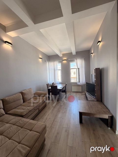 İcarəyə verilir 2 otaqlı köhnə tikili 55 m² — Bakı