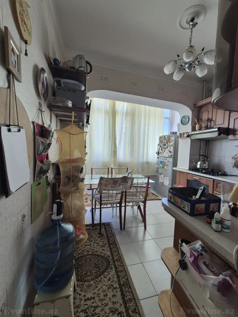 Satılır 2 otaqlı Mənzil Köhnə tikili 65 m² Bakı, Yasamal r., Yeni Yasamal — Mənzil, Bakı (3)
