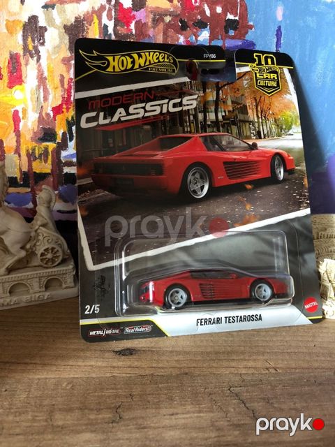Hot Wheels Premium Ferrari Testarossa modeli — Bakı