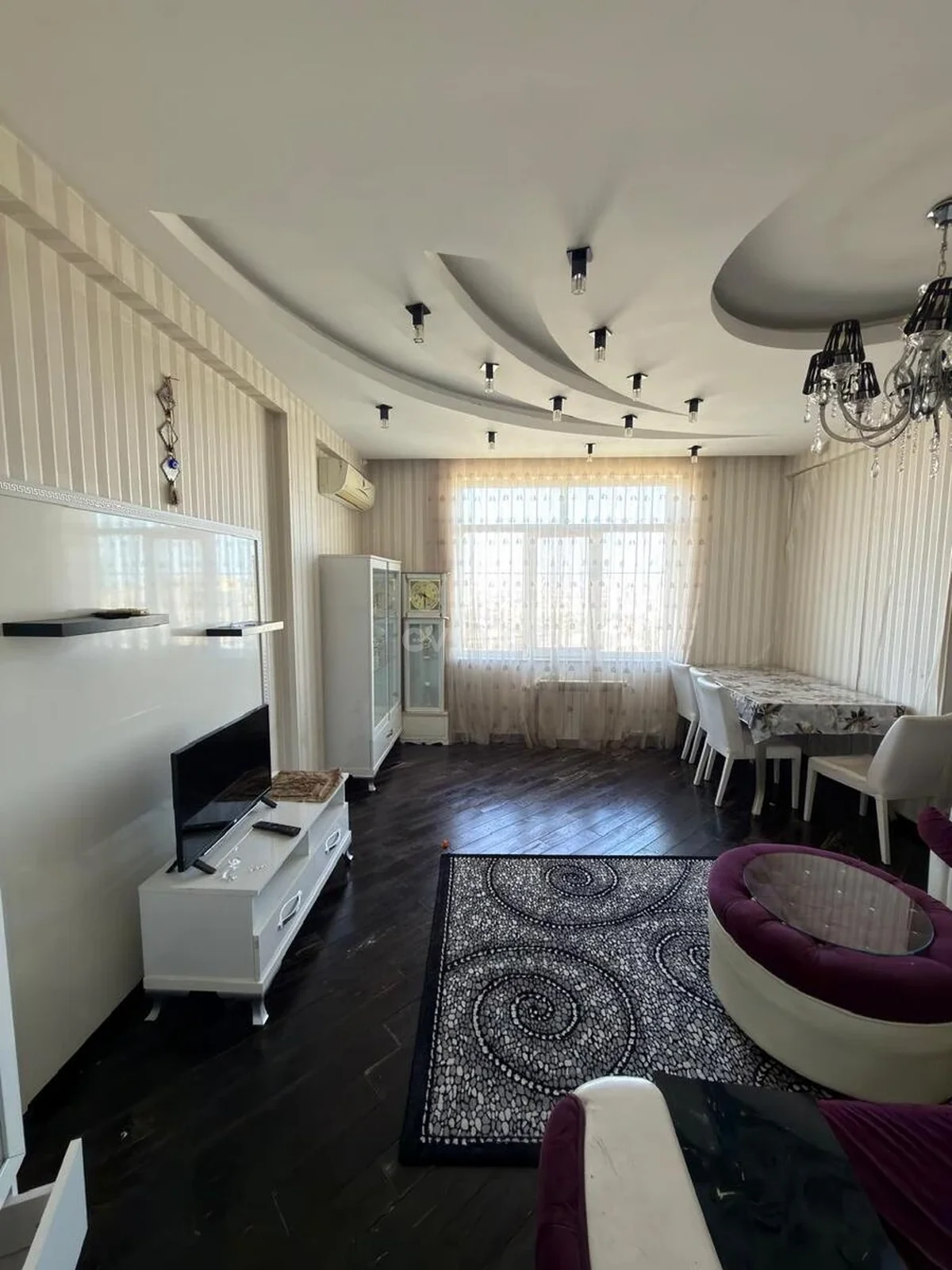 Kirayə 3 otaqlı mənzil Azadlıq prospekti metrosu yaxınlığında — Mənzil, Bakı (11)