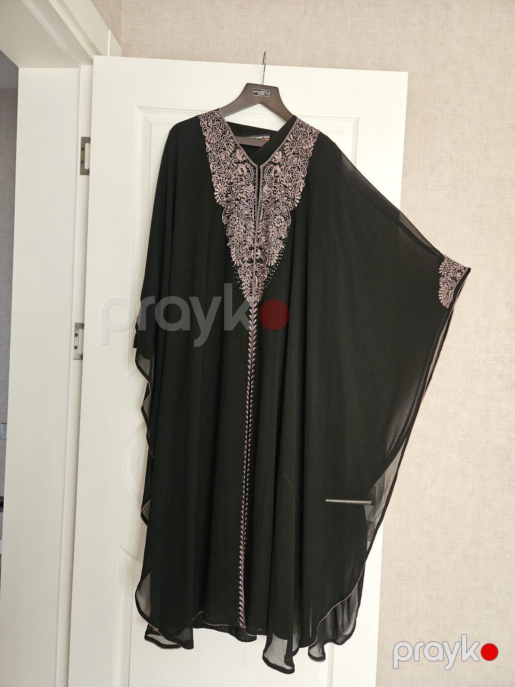 Qara kaftan/abaya – zərif naxışlı - Rəng: dərin qara - Parça: yüngül — Xicab və nikab, Bakı (2)