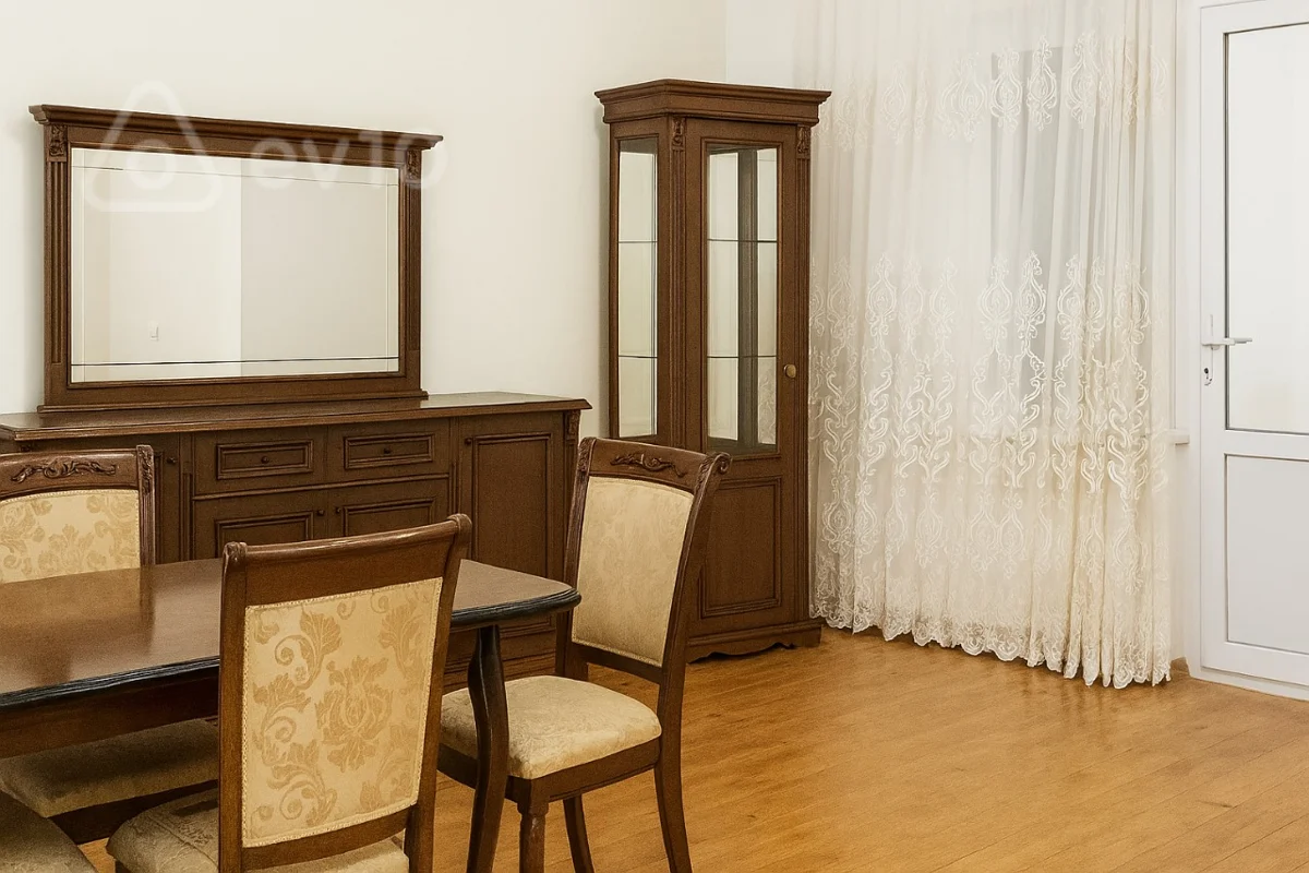 4 otaqlı mənzil, 120 m², Yeni Yasamal — kirayə — Bakı