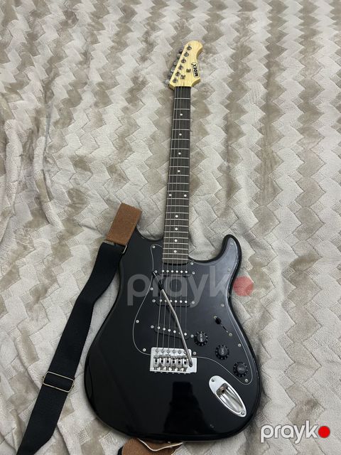 Elektrik gitara — Bakı