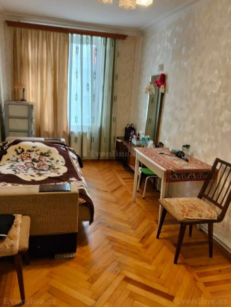 Satılır 3 otaqlı Mənzil Köhnə tikili 71 m² Bakı, Yasamal r., Elmlər Akademiyası m — Mənzil, Bakı (5)