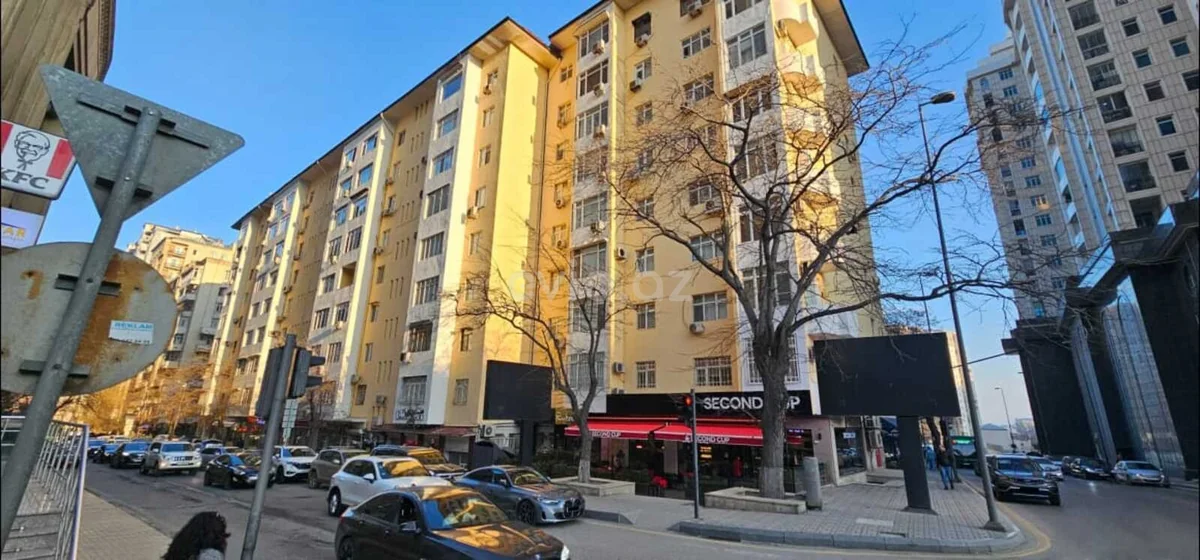 Kirayə 3 otaqlı mənzil Nizami metrosu yaxınlığında — Mənzil, Bakı (10)