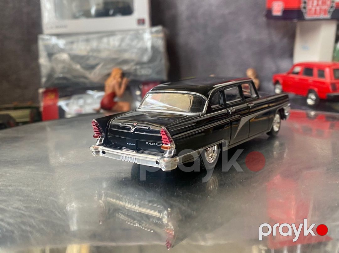 Коллекционная модель GAZ-13 Chayka black 1960 — Kolleksiyalar, Bakı (6)