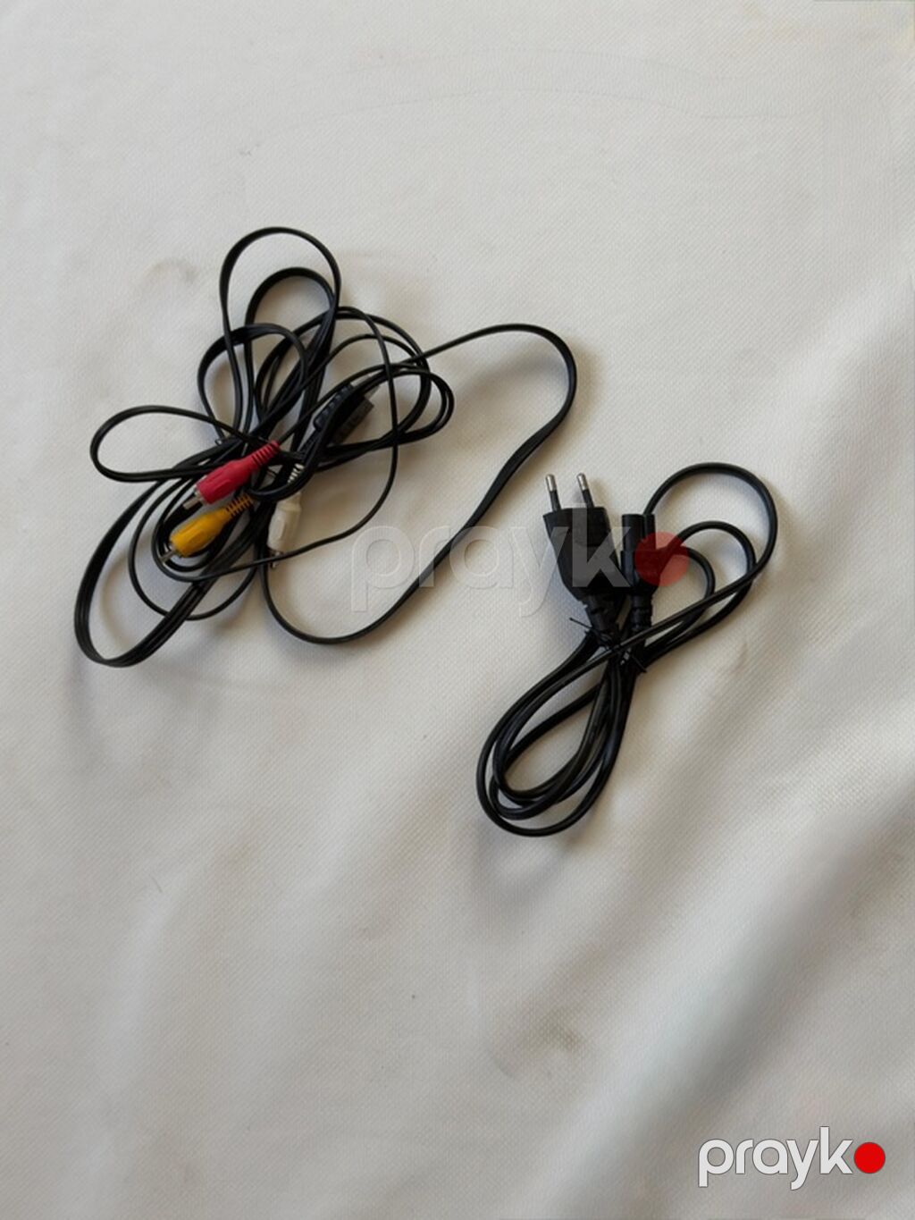 PlayStation 2 oyun konsolu dəsti. Dəstə şəkildə görünən əsas — Oyun konsolları, Bakı (5)