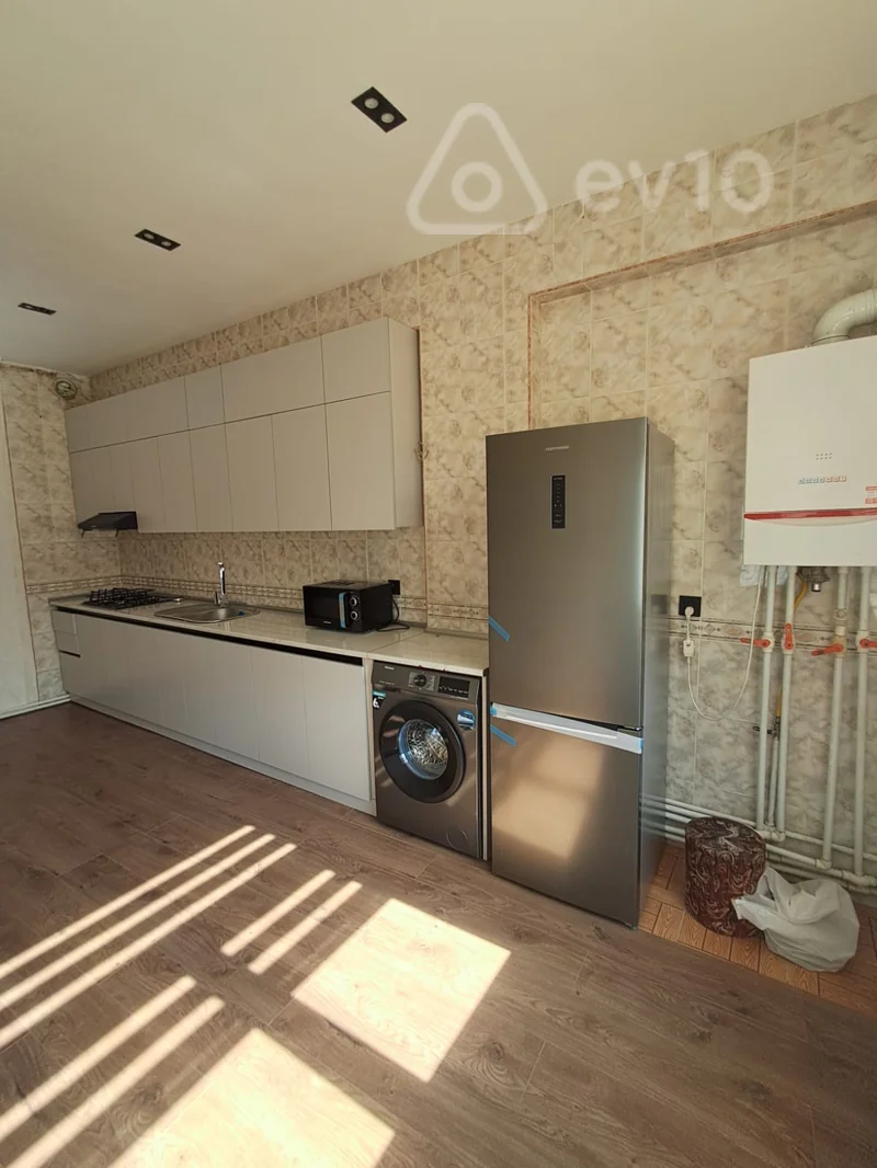 3 otaqlı mənzil, 115 m², Yasamal rn Akim Abbasov kucesi — kirayə — Mənzil, Bakı (12)
