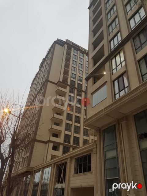 Satılır 3 otaqlı yeni tikili 150 m² — Bakı