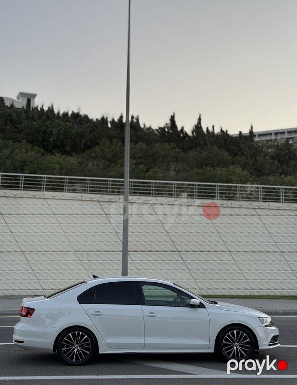 Volkswagen Jetta, 1.8 L, 2016 il, 136 800 km — Avtomobillər, Bakı (9)